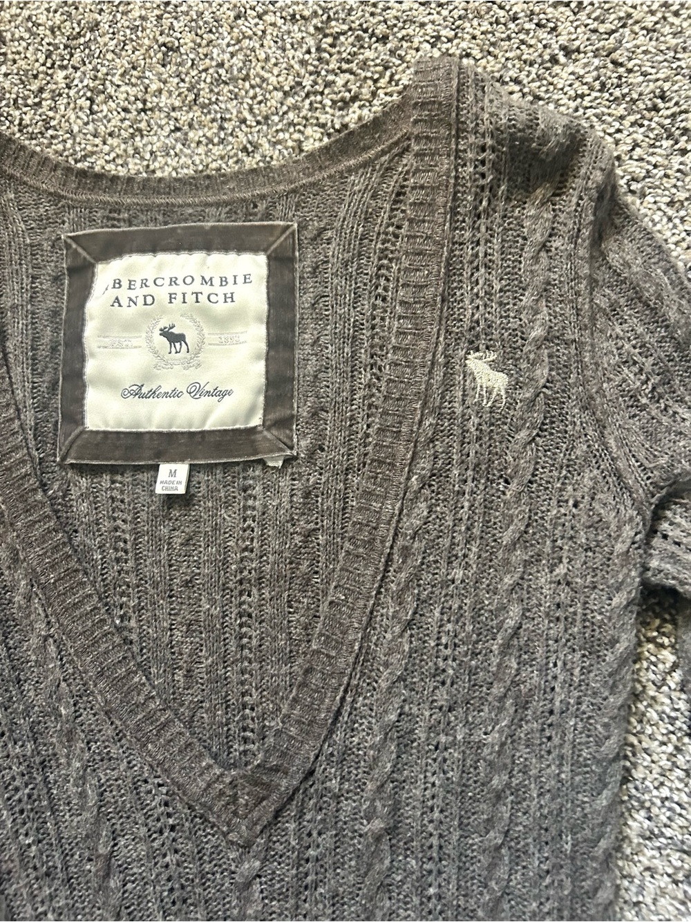 Y2k Abercrombie & Fitch Cable V-Neck Sweater - Taupe